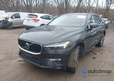 2022 Volvo Xc60 B5 Momentum z USA, uszkodzony, nr VIN YV4L12RK5N1051289